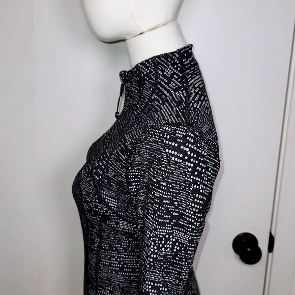 Lululemon Define Jacket Luxtreme Digital Rain Jacquard Black White Size 4 - Picture 9 of 13